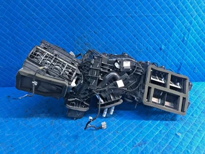 Escalade 2017 aire acondicionado calentador soplador carcasa caja OEM 23117425 - Imagen 1 de 15