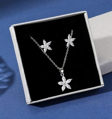 Set Collana E Orecchini FIORE STELLA in ACCIAIO INOSSIDABILE E ZIRCONI ALTA... - Immagine 1 di 4