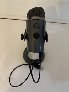 Blue Yeti Professional USB Microphone With Cord - Picture 1 of 5