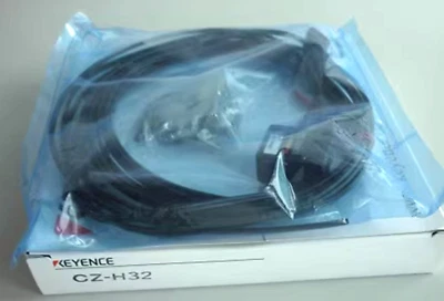 One New KEYENCE CZ-H32 CZH32 Laser Sensor Expedited Shipping - Image 1 of 2