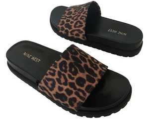 Neu Nine West Finlee2 Animal Print Damen flache Rutschen Sandalen - Bild 1 von 5