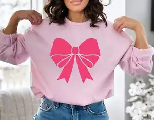 Felpa con fiocco rosa grande - simpatico regalo di San Valentino per lei, maglietta accogliente per Wo - Foto 1 di 23