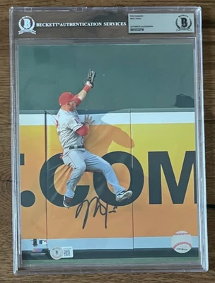 Mike Trout Signed Beckett BAS Photo Baseball Autograph psa MLB Angels - Image 1 of 3