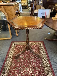 Vintage Maitland Smith Hexagonal Table with Embossed Leather Top and Tripod Feet - Picture 1 of 8