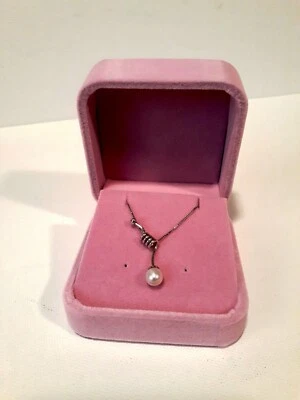 COLGANTE MUJER - PERLA CULTIVADA - PERLA CULTIVADA DE 6,50 MM CON ORO BLANCO DE 18 QUILATES Foto 1 de 4