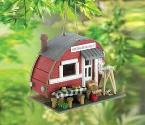 RED CAMPER TRAILER BIRDHOUSE - UNIQUE DESIGN - NIB - FREE SHIPPING - Picture 1 of 3