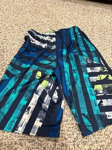 Dri-Fit Stay Cool Shorts Nike Boy's Size Medium Geometric Dri Fit - Picture 1 of 11