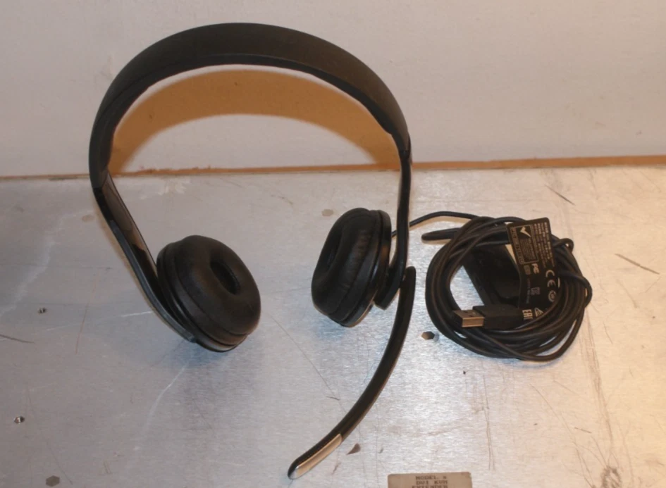 Microsoft LifeChat™ LX-6000 Black Headband Headsets - Image 1 of 1