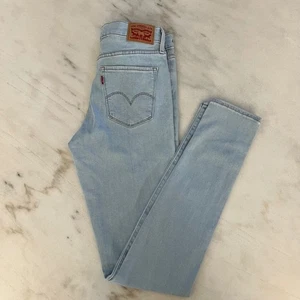 Levi Strauss 311 Shaping Skinny Jeans Women's Size 28 Light Blue Denim Pants - Picture 1 of 7