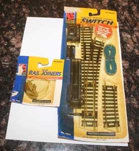 Life-Like Electric Remote Control HO Switch Right 8604 & 1408 Brass Rail Joiners - Picture 1 of 1