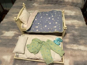 American Girl 2002 Yellow Flower Trundle Bed w/ Mattresses,Outfit,Bedding Rare - Picture 1 of 9