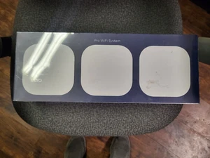 eero B010301 Pro Mesh 2nd Generation WiFi System, White - Set of 3 - Afbeelding 1 van 4