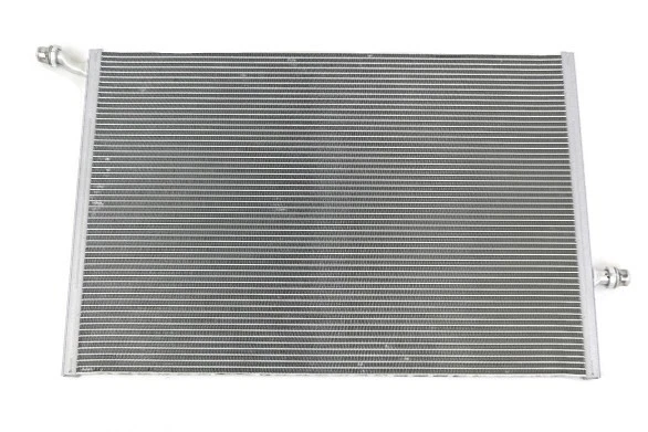 Radiador MAHLE BEHR 0995002003 Mercedes-Benz C300 C43 AMG C350e C400 C450 AMG - Imagem 1 de 1