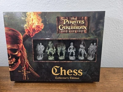 Disney Piratas del Caribe Cofre del Hombre Muerto Juego de Mesa de Ajedrez Edición Coleccionista Foto 1 de 4