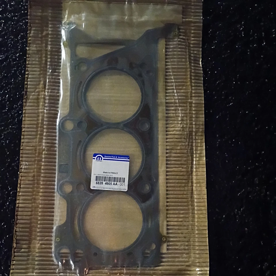 3.6升气缸盖垫片,左侧原始设备制造商 Mopar 68284905AA — 第 1/1 张图片