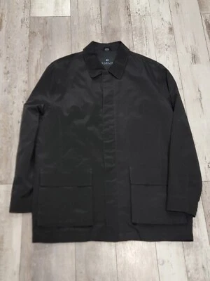 (L) Chaqueta ligera con cremallera Kenneth Cole negra solapa magnética grande para hombre Foto 1 de 4