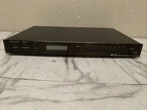 TOA DT-930 UL Rack-Mountable AM/FM Synthesizer Tuner Missing Power Cord - Picture 1 of 12