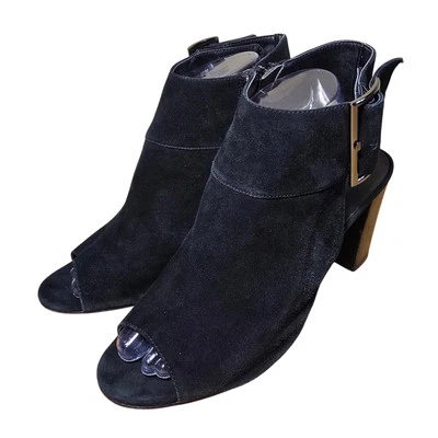 Botines Vaneli Negros Peep Toe Tacón Bloque Gamuza Cuero Hebilla Talla 9.5 Foto 1 de 4