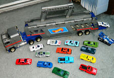 Vintage Hot Wheels 1986 Cargo Carrier Blue Semi Truck in Carrying Case & CARS