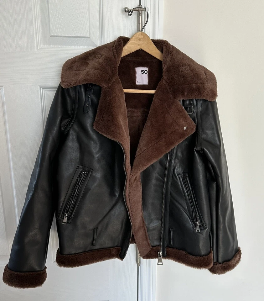 SO Vegan Leather Faux Fur Moto Lined Jacket Junior Women’s Medium Cropped Fit - Image 1 of 4