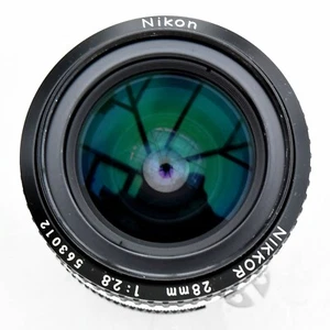 Nikon Nikkor 28mm f2.8 AI obiettivo messa a fuoco manuale super nitido come nuovo - immagini testate - Foto 1 di 19