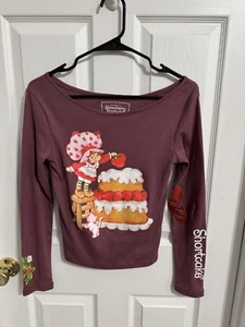 Strawberry Shortcake Juniors Size Small Long Sleeve Crop Top New With Tags - Picture 1 of 3