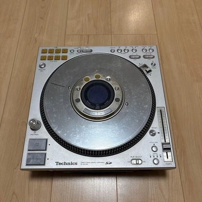 Technics SL-DZ1200 Digital Turntable Silver w/ Original Box Non-Reading From JP - Image 1 of 2