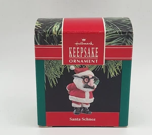 Hallmark Keepsake Ornament Santa Schnoz QX498-3 hecho a mano 1990 nuevo en caja - Imagen 1 de 11