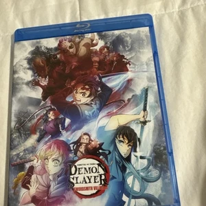 Demon Slayer: Kimetsu No Yaiba: Swordsmith Village Arc [New Blu-ray] Widescree - Picture 1 of 7