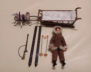 MADELMAN POLAR EXPLORER w/ DOG SLEDDING ACTION FIGURE RARE ALTAYA - Picture 1 of 1