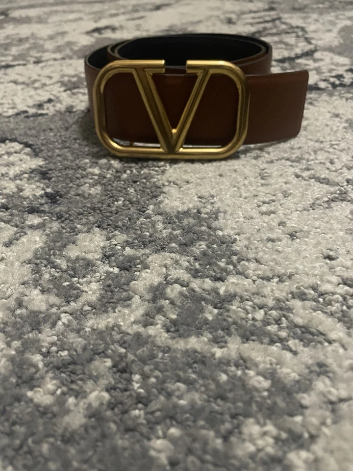 Cinturón de cuero para mujer Valentino Garavani con logotipo marrón talla 85/34 Foto 1 de 4