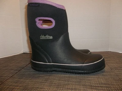 Black Rain Boots Youth Size 3 Rubber Waterproof Outdoor Casual Classic Pull On - Image 1 of 4