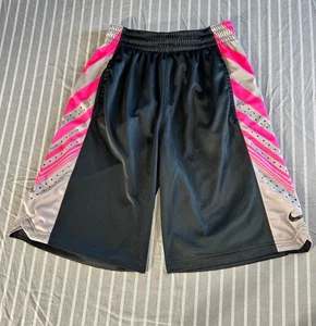 Nike Dri-FIT Basketballshorts in Schwarz mit rosa und grauen Akzenten Herren Small - Bild 1 von 5