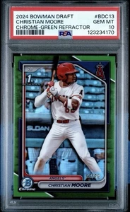 Bowman Draft 2024 cromo Christian Moore #BDC-13 refractor verde/99 PSA 10 (RC) - Imagen 1 de 2