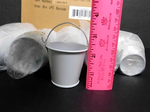 Cubos de metal blanco para fiestas/bodas (60) 2,5" de alto nuevos en caja original - Imagen 1 de 5