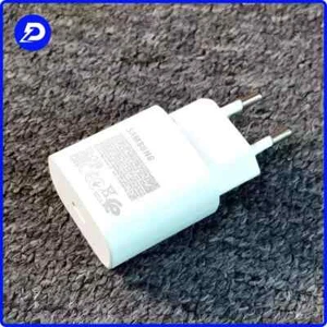CARICABATTERIE RAPIDO SAMSUNG ORIGINALE SPINA TYPE-C ALIMENTATORE ADATTATORE 25W - Zdjęcie 1 z 2