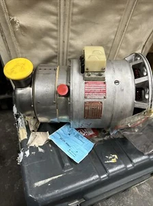 Westinghouse aircraft AC generator 976J252-6,120-208V. 40 kVA.111 Amp. 5700-6300 - Picture 1 of 12