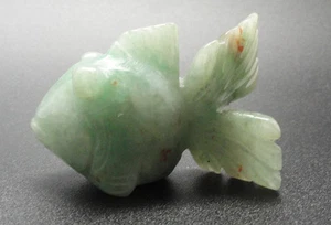 HAND- MADE NATURAL GREEN JADE GOLD FISH FIGURINE CARVING 4 DECOR / COLLECTIBLE - Picture 1 of 4