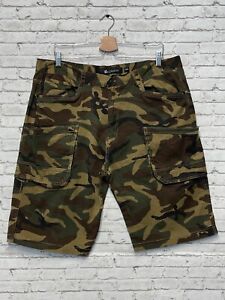 Men’s Rocawear Green Woodlands Camouflage Cargo Pocket Long Shorts Size 44