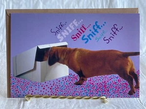 Tarjeta de felicitación de feliz cumpleaños Carlton "Sniff...Shiff... ¿Huelo pastel de cumpleaños?" - Imagen 1 de 3