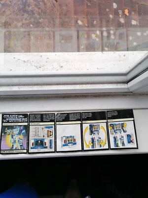 Genuine G1 transformer  soundwave manual 1984. - Image 1 of 4