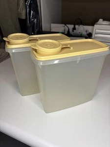 Lot of 2 Tupperware #469 cereal keeper food storage containers & flip-top lids - Picture 1 of 9
