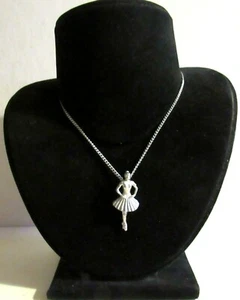#P21) ANHÄNGER ZINN TÄNZERIN BALLERINA HALSLOS KETTE MODESCHMUCK - Bild 1 von 2