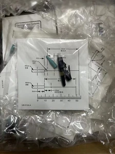 50 Pack Corning UCLC-251C Fiber optic connector LC multimode OM3 50um plug NEW - Afbeelding 1 van 5