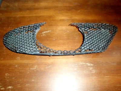 2007 Mercedes-Benz C230 W203 AMG - Fog Light Mesh Grille Right Side Foto 1 de 4