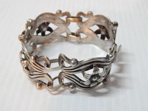 ANTIQUE VINTAGE MEXICAN INGOT STERLING SILVER LINK BRACELET W/ COLONIAL DESIGN - Picture 1 of 3