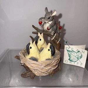 Charming Tails Feeding Time Mouse and Baby Birds Silvestri Figurine - Picture 1 of 15