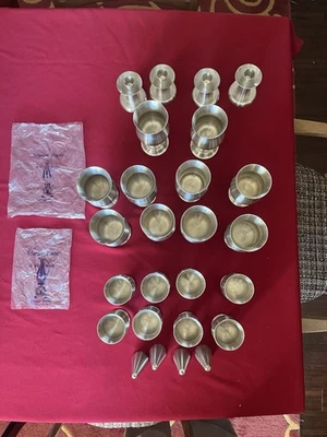 Juego de peltre Selangor. 26 piezas. Copas, agitadores S&P, portavelas. Foto 1 de 4