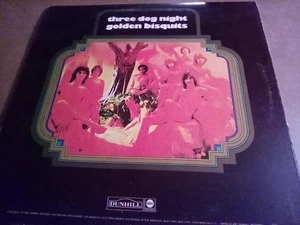 DREI HUNDENÄCHTE auf DUNHILL Stereo Golden Bisquits LP - Bild 1 von 1