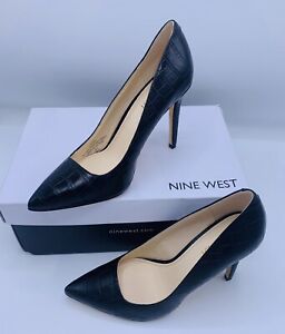 Nine West Snake  Black Pumps Pointy Toe Stiletto Women's Shoes Size: 6.5M